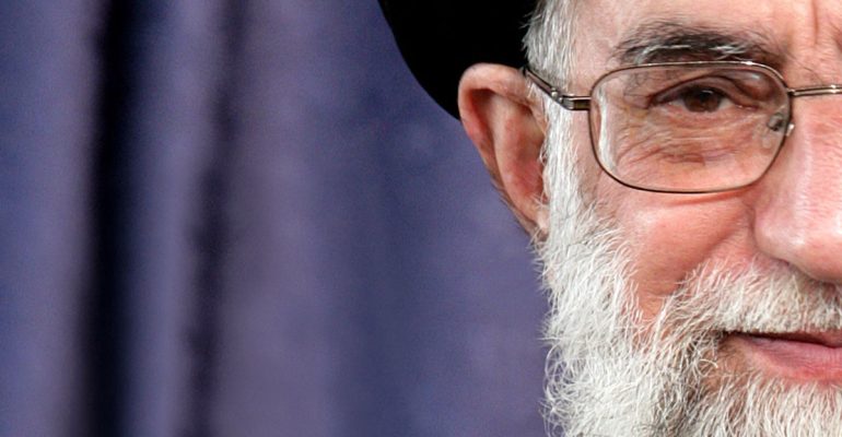 khameneiee-4